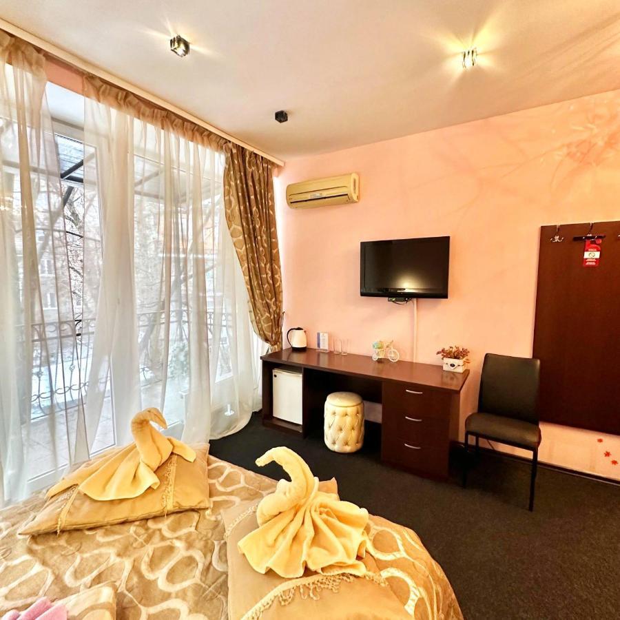 Kizhi Art Hotel Kharkiv Exterior photo